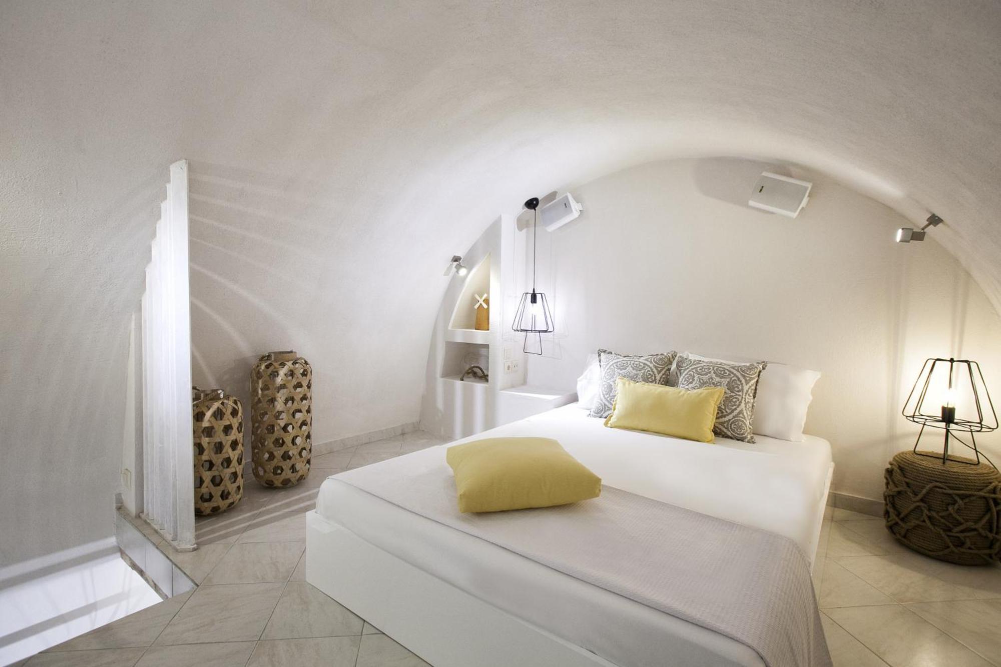 Privee Santorini Hotel Perissa  Room photo