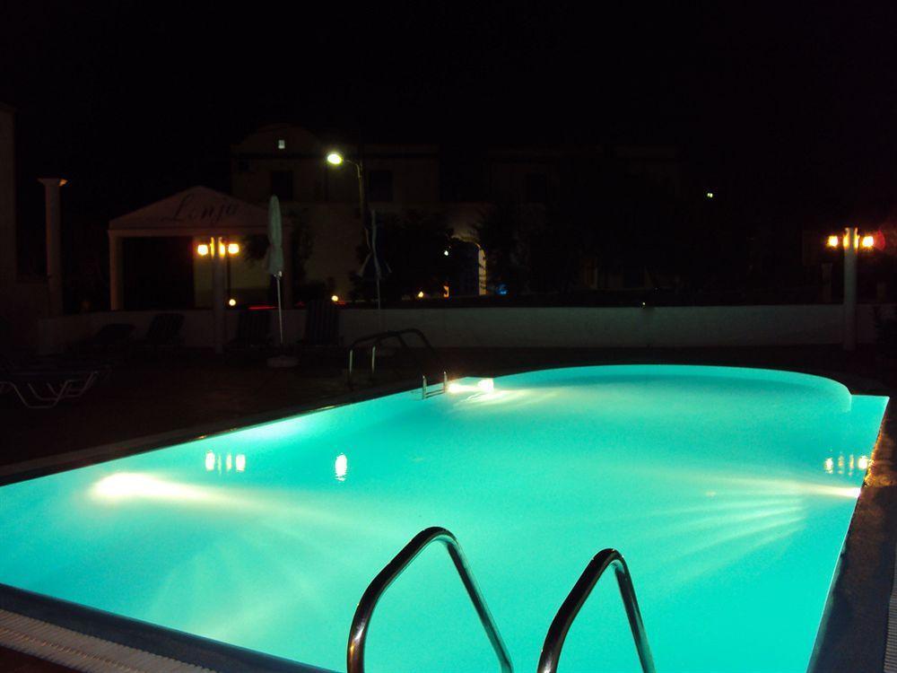 Privee Santorini Hotel Perissa  Exterior photo